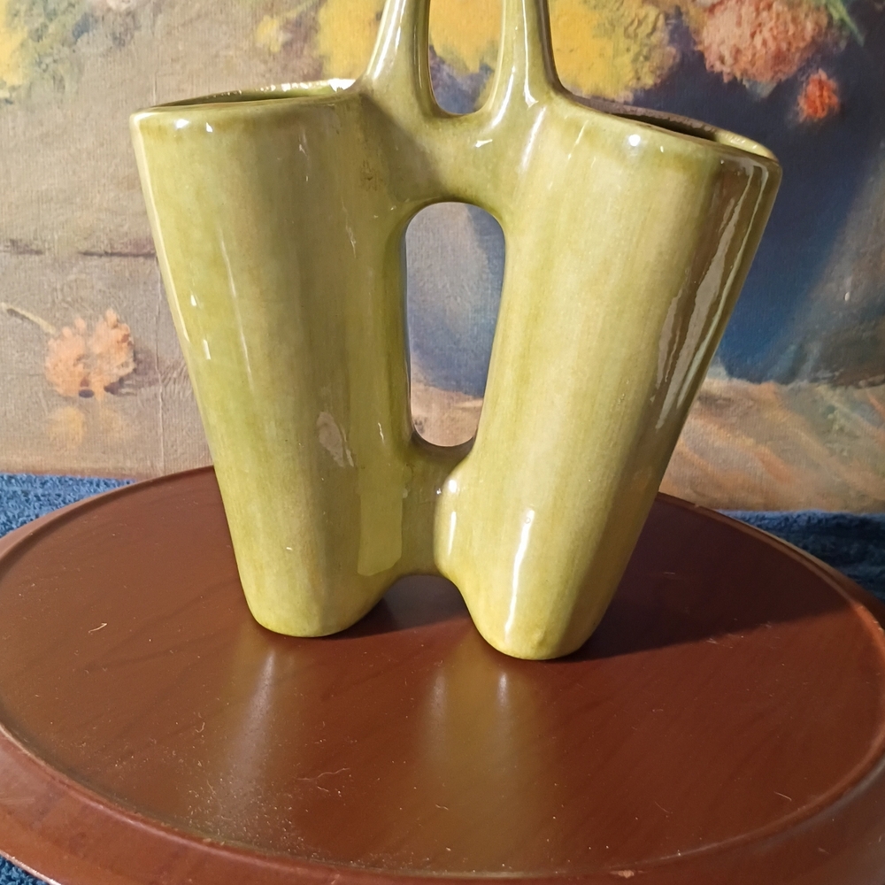 RedWing Dual-Spout Green Vase
